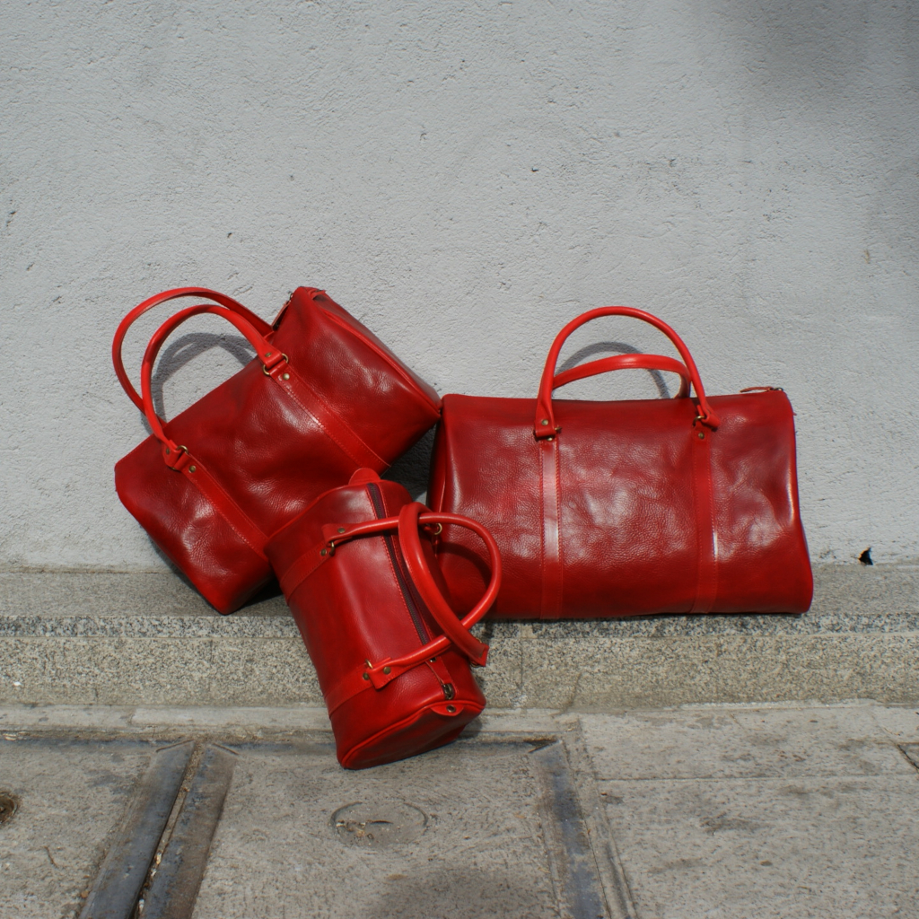 Bolsas de Viaje en 3 tamaños en color rojo